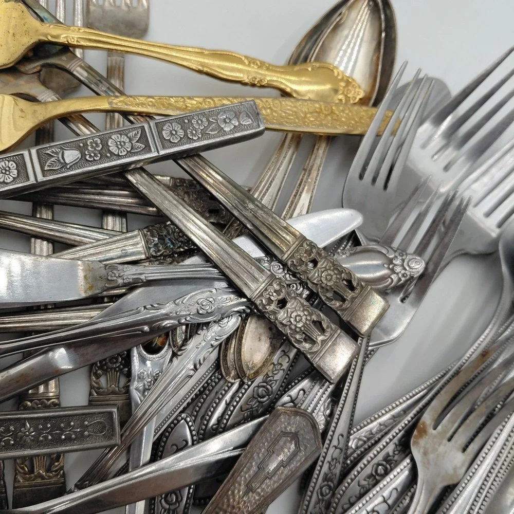 Vtg Flatware Mixed Lot 60 Ornate Patterns Silverware Jewelry Art Geometric 4 LBS